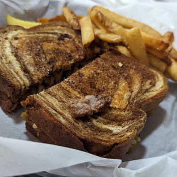 Russell's Cafe - Ranchers melt with fries!!! My daughter ate it all!! - Diners Near Me - Glenrio, New Mexico