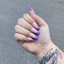 Diva Nails