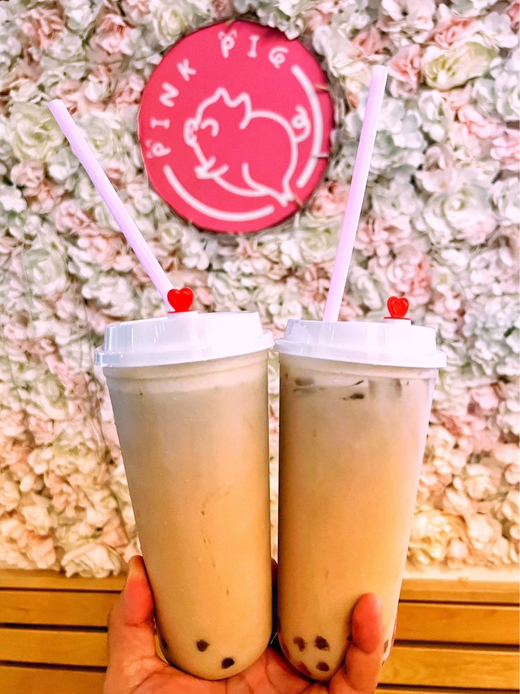 Social spots from Pink Pig