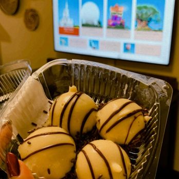 The Mara - Zebra Domes - American Near Me - Orlando, Florida The Mara - Zebra Domes - American Near Me - Orlando, Florida