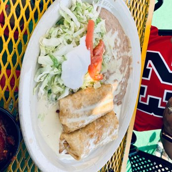 El Mazatlan Authentic Mexican Restaurant - 1 Chalupa, 1 Cheese Enchilada & Refried Beans? - Mexican Near Me - Mankato, Minnesota El Mazatlan Authentic Mexican Restaurant - 1 Chalupa, 1 Cheese Enchilada & Refried Beans? - Mexican Near Me - Mankato, Minnesota