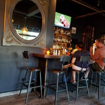 Little Bad Wolf - The main bar - American Near Me - Chicago, Illinois