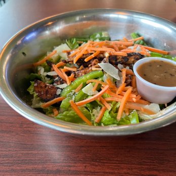 Roots Salad Kitchen - Build your own salad - Salad Near Me - San Antonio, Texas