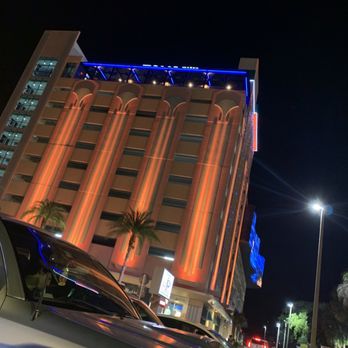 Tom’s Watch Bar - From the street view - Sports Bars Near Me - Orlando, Florida