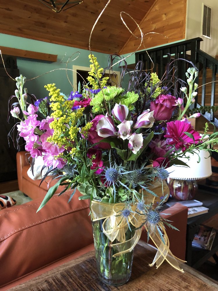 FLOWERS BY VIRGINIA Updated June 2024 23 Photos 509 W Main St