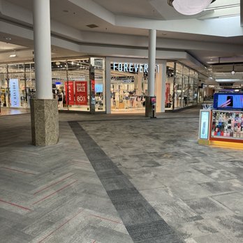 Battlefield Mall - Store - Shopping Centers Near Me - Springfield, Missouri