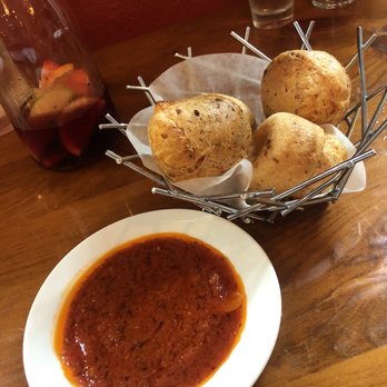 MIX Kitchen & Bar - Free Cheesy Bread Appetizer with Tomato Oil! - Cocktail Bars Near Me - Ithaca, New York
