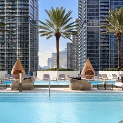 Privai Spa + Fitness - Kimpton EPIC hotel
Spa Located at 16 floor.