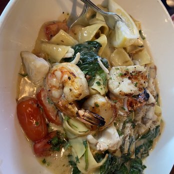 Pappadeaux Seafood Kitchen - Scallop shrimp & lump crab pasta - Seafood Near Me - Phoenix, Arizona Pappadeaux Seafood Kitchen - Scallop shrimp & lump crab pasta - Seafood Near Me - Phoenix, Arizona