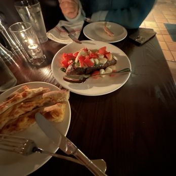 Papa Razzi- Wellesley - Italian Near Me - Wellesley, Massachusetts