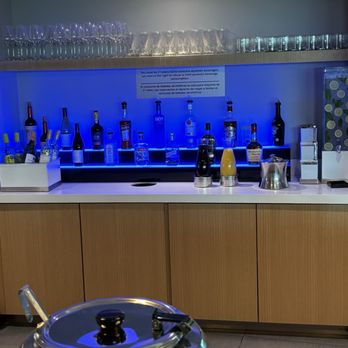 Avianca Lounge - Airport Lounges Near Me - Miami, Florida Avianca Lounge - Airport Lounges Near Me - Miami, Florida