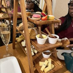 The Hive - Tea Treats!