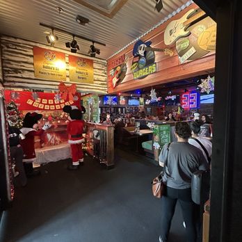 Bubba's 33 - American Near Me - Killeen, Texas
