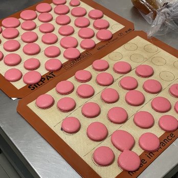 Atelier Sucré - two trays of cookies on a table - Do-It-Yourself Food Near Me - New York, New York