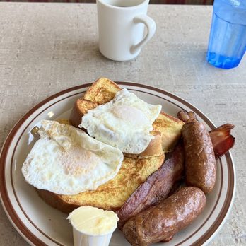 Miss Monticello Diner - Breakfast extravaganza! - Diners Near Me - Monticello, New York Miss Monticello Diner - Breakfast extravaganza! - Diners Near Me - Monticello, New York