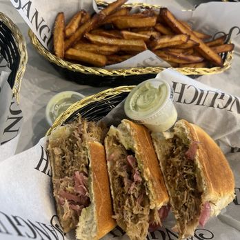 Sanguich - Pan con lechon, sweet potato fries - Cuban Near Me - Coral Gables, Florida Sanguich - Pan con lechon, sweet potato fries - Cuban Near Me - Coral Gables, Florida