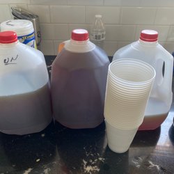 Middle of the Island Catering - Iced tea (both sweet and unsweet)