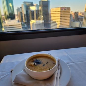 La Ronde Revolving Restaurant - Amazing soup with a view - Steakhouses Near Me - Edmonton, Alberta La Ronde Revolving Restaurant - Amazing soup with a view - Steakhouses Near Me - Edmonton, Alberta