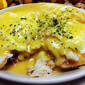 Bette's Place - Crab eggs benedict is mouth-watering. - Breakfast & Brunch Near Me - Hood River, Oregon