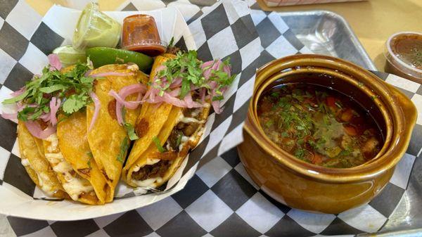 C Rojos Taqueria by null