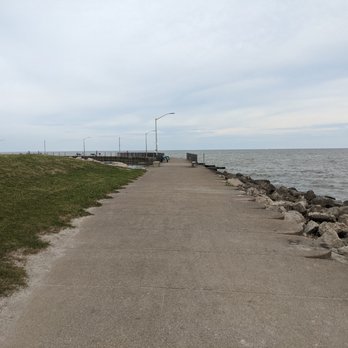 Luna Pier And Beach - Luna Pier And Beach - Beaches Near Me