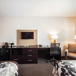 Sleep Inn & Suites Hennessey North