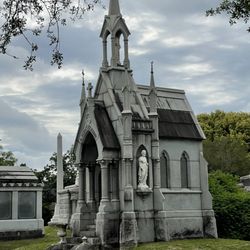 Save Our Cemeteries - A mausoleum