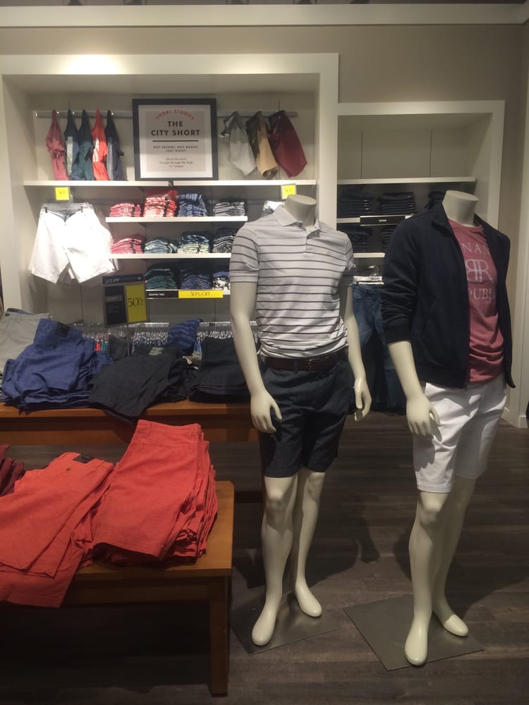 Banana Republic Factory Store Logo