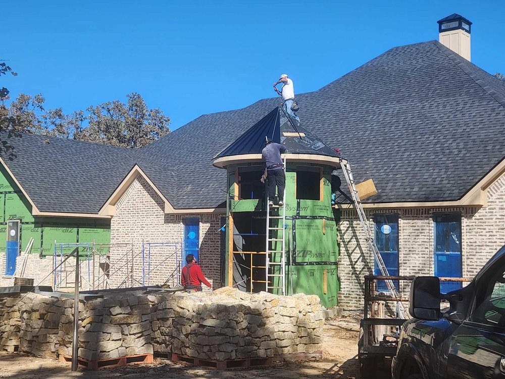 Slide of ANGEL FLORES ROOFING