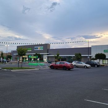 Amazon Fresh - Grocery Near Me - Elk Grove, California Amazon Fresh - Grocery Near Me - Elk Grove, California
