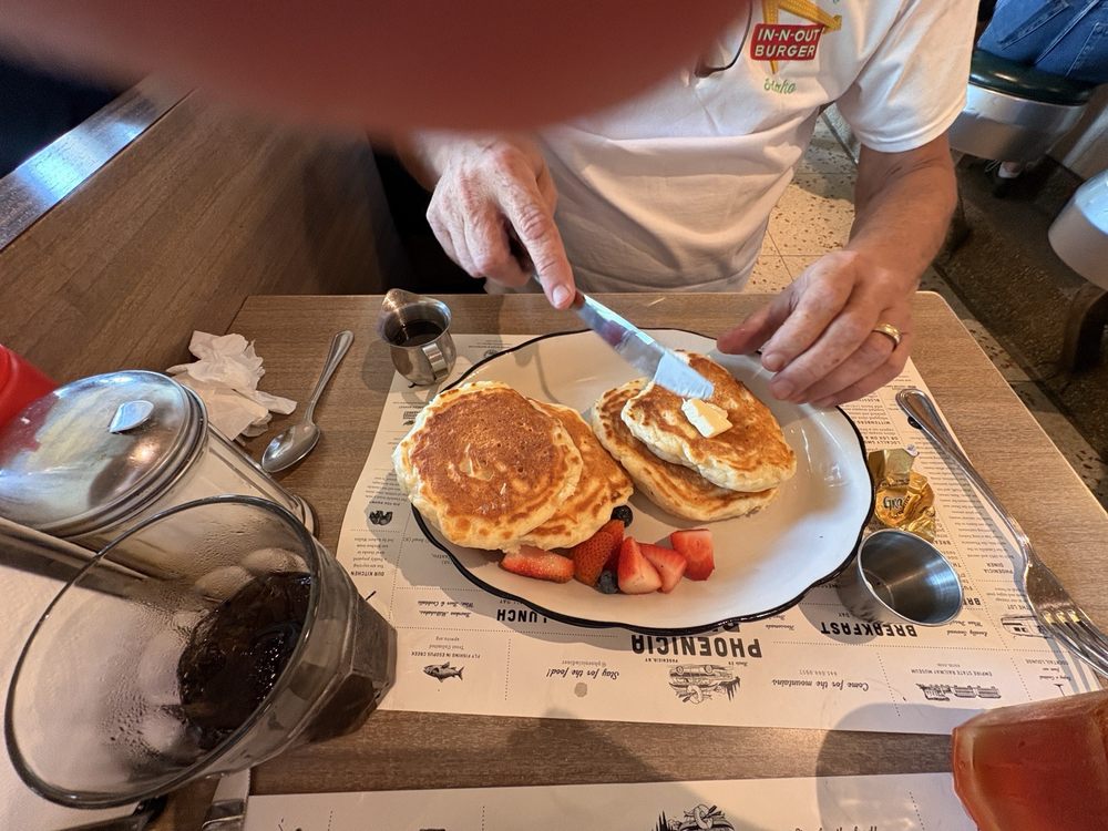 Phoenicia Diner