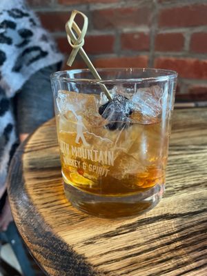 10th Mountain Whiskey & Spirits by null