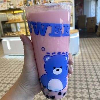 Sweet Percent - Strawberry bubble tea with pearls- I didn't care for the overly fake strawberry taste - Bubble Tea Near Me - Brooklyn Park, Minnesota Sweet Percent - Strawberry bubble tea with pearls- I didn't care for the overly fake strawberry taste - Bubble Tea Near Me - Brooklyn Park, Minnesota