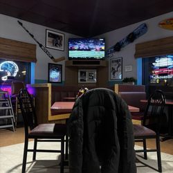 Kermit's Pizza, Pub & Grill