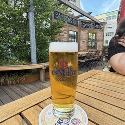 Feldschlößchen Stammhaus - Urhell beer