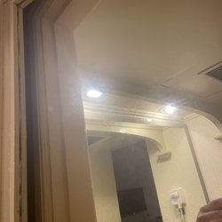 Oceano Palace y Luna Palace - Dirty mirrors