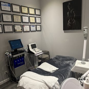 ESTHEVA SPA - Eyelash Service Near Me - Riverwoods, Illinois ESTHEVA SPA - Eyelash Service Near Me - Riverwoods, Illinois