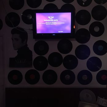 RetroRoom Lounge - Karaoke Near Me - Palm Springs, California RetroRoom Lounge - Karaoke Near Me - Palm Springs, California