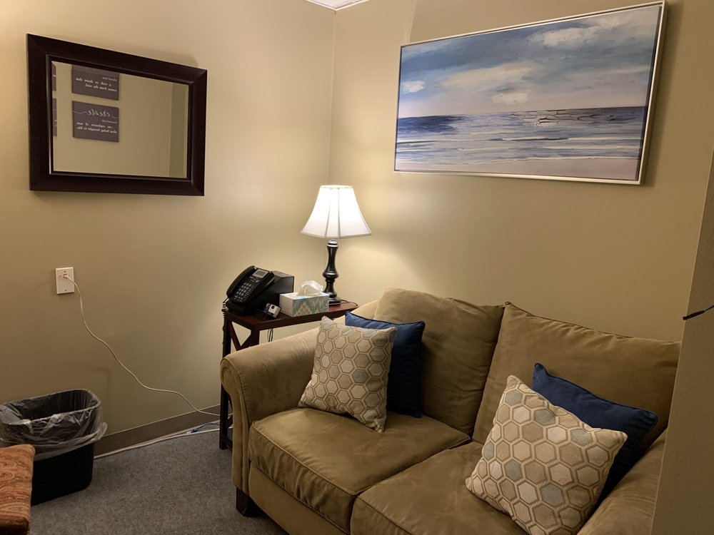 Bradley Charbonneau, LCSW - grief counselor in Little Rock, AR