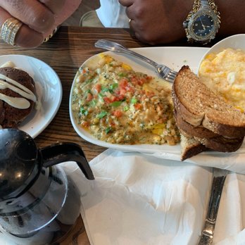Another Broken Egg Cafe - American Near Me - Gilbert, Arizona