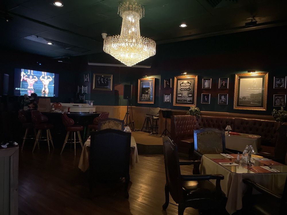 Ichabod’s Lounge and Restaurant - Photo 2