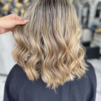 Salon Nouveau - Hair Stylists Near Me - Bellmore, New York