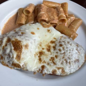 The RoadHouse - Chicken parm with spicy vodka sauce - Pizza Near Me - Staten Island, New York The RoadHouse - Chicken parm with spicy vodka sauce - Pizza Near Me - Staten Island, New York