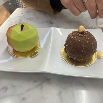 Jonquils Cafe & Bakery - Apple and hazelnut pastries - Cafes Near Me - Boston, Massachusetts Jonquils Cafe & Bakery - Apple and hazelnut pastries - Cafes Near Me - Boston, Massachusetts