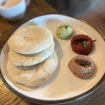 Bacari W 3rd - Humus & Pita - Breakfast & Brunch Near Me - Los Angeles, California