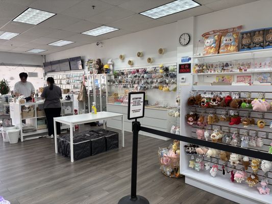 Deko Deko, 6201 N Front St, Ste 116, Philadelphia, PA 19120, US