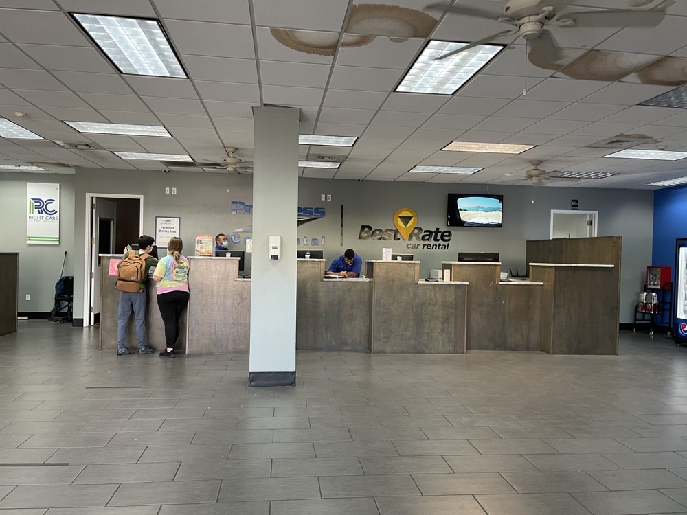 Open for Business PRICELESS RENTA CAR 43420 US Highway 27 N, Haines City, Florida Car