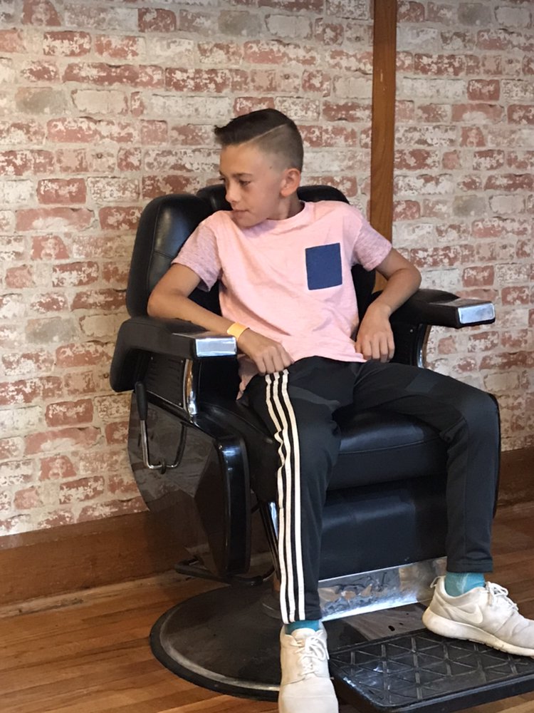 FADE AWAY BARBER SHOP Updated September 2024 11 Photos 571