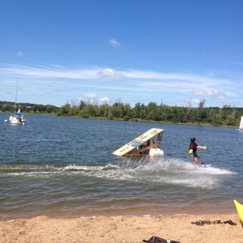 Glenn Cunningham Lake - Don't hog the beach, folks - Lakes Near Me - Omaha, Nebraska Glenn Cunningham Lake - Don't hog the beach, folks - Lakes Near Me - Omaha, Nebraska