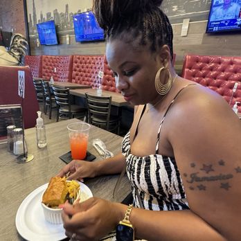 Harolds Chicken & Bar - Cabbage w / Smoked Turkey Tails Service and staff 10/10 - Bars Near Me - Los Angeles, California Harolds Chicken & Bar - Cabbage w / Smoked Turkey Tails Service and staff 10/10 - Bars Near Me - Los Angeles, California